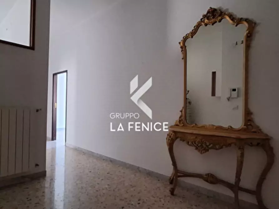 Immagine 6 di Appartamento in vendita  in via Martina Franca a Locorotondo