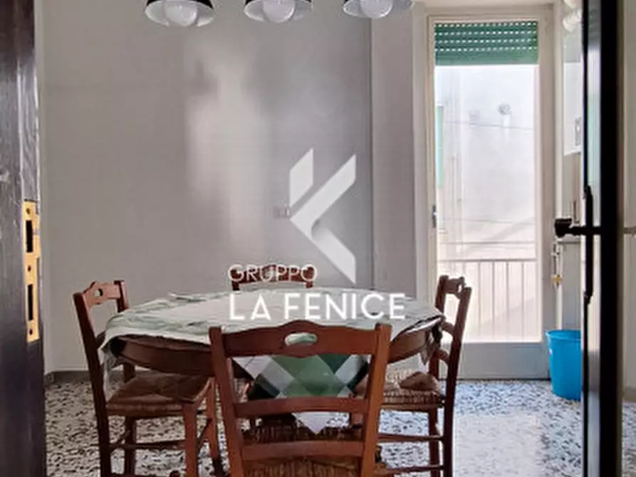 Immagine 12 di Appartamento in vendita  in via Martina Franca a Locorotondo