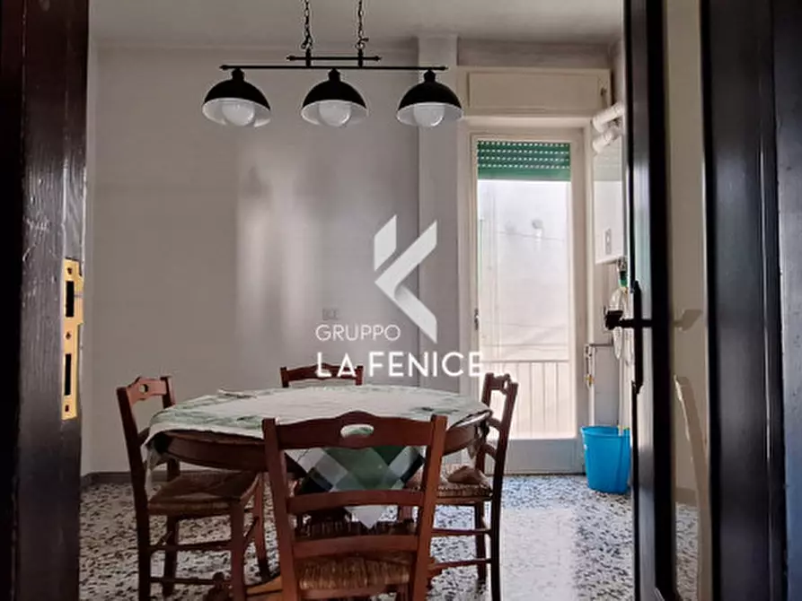 Immagine 13 di Appartamento in vendita  in via Martina Franca a Locorotondo