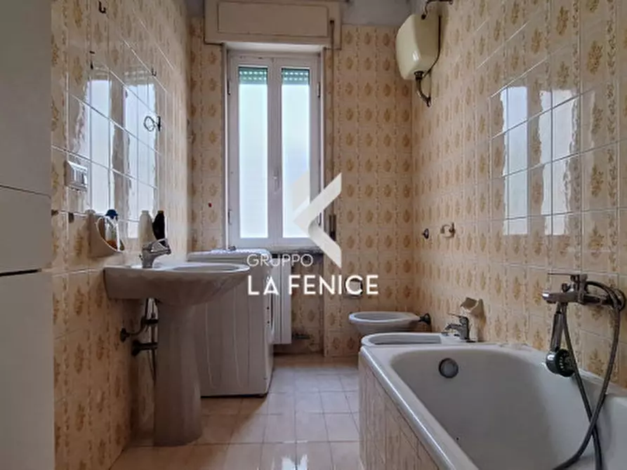 Immagine 16 di Appartamento in vendita  in via Martina Franca a Locorotondo