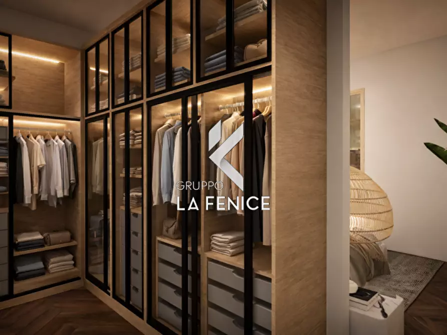 Immagine 32 di Appartamento in vendita  in via Martina Franca a Locorotondo