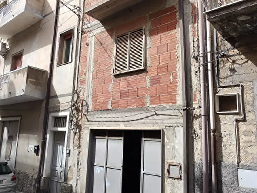 Immagine 10 di Casa indipendente in vendita  in via Firenze n.09 a Palagonia