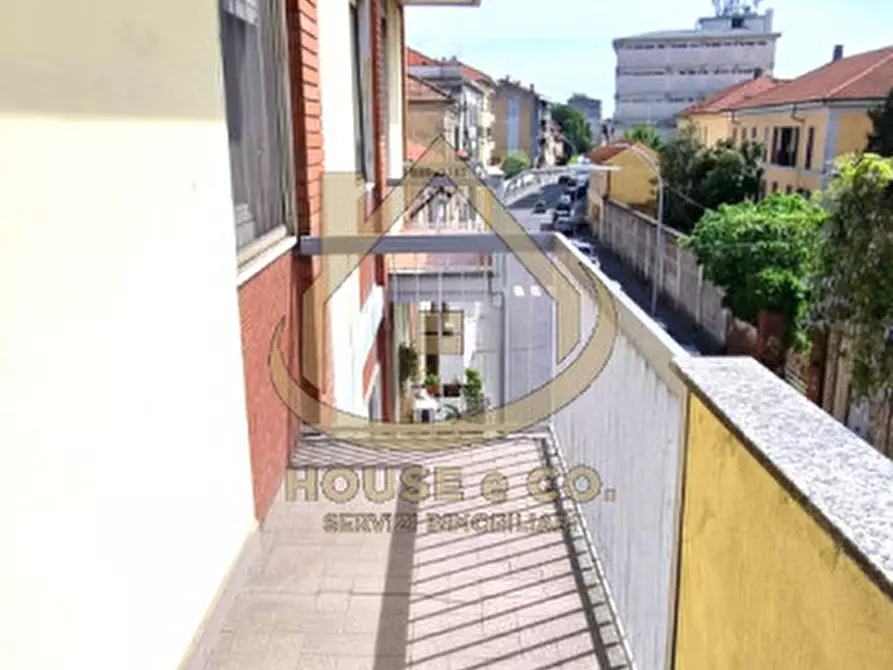 Immagine 35 di Appartamento in vendita  in Vigevano - Corso Genova 2 a Vigevano
