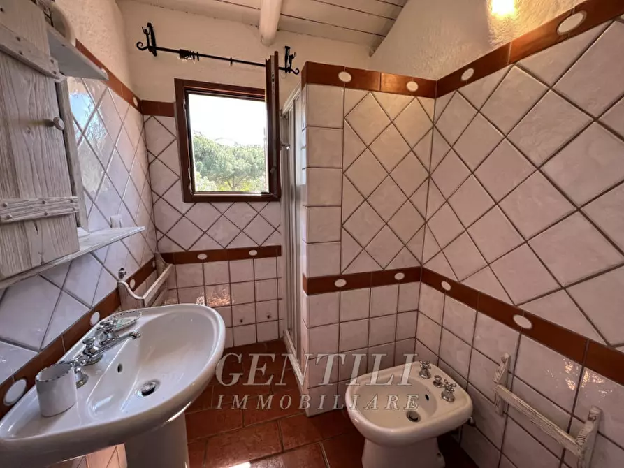 Immagine 15 di Appartamento in vendita  in Via Maestrale a Arzachena