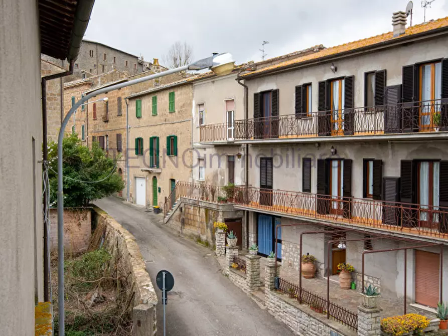 Immagine 10 di Casa indipendente in vendita  in PORANO a Porano
