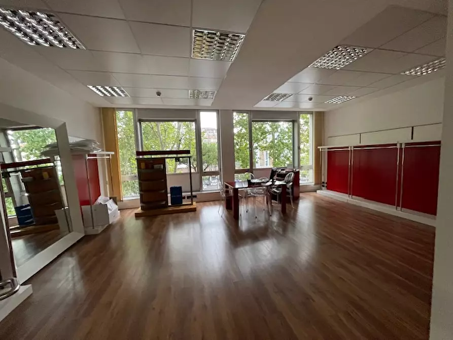 Immagine 9 di Ufficio in affitto  in Via Cristoforo Colombo 163 a Roma