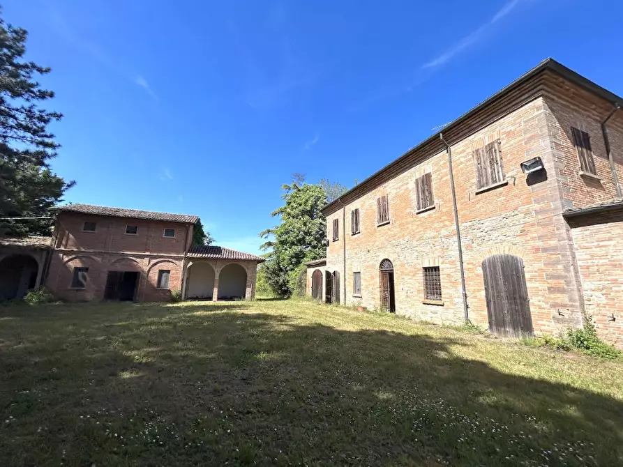 Immagine 1 di Villa in vendita  in SAN CARLO a Cesena