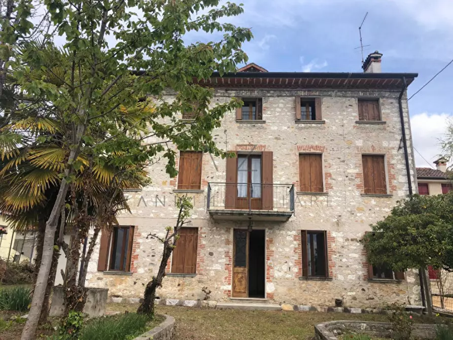 Immagine 1 di Villa in vendita  in Via Ponteggio a Valdobbiadene