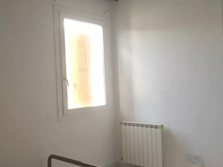 Immagine 8 di Appartamento in affitto  a Rovigo