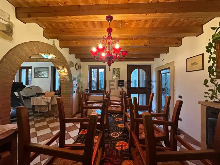 Immagine 4 di Rustico / casale in vendita  in Via Trieste a Colognola Ai Colli