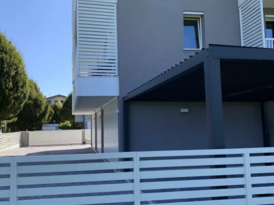 Immagine 5 di Attico in vendita  in Via Santa Irene a Selvazzano Dentro