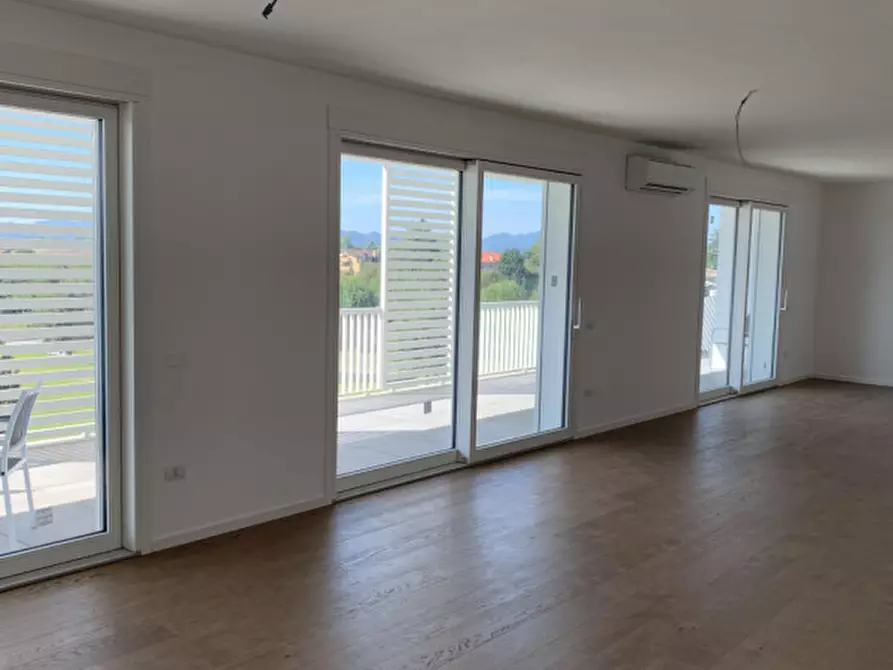 Immagine 14 di Attico in vendita  in Via Santa Irene a Selvazzano Dentro