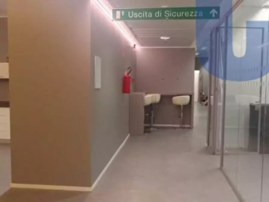 Immagine 12 di Ufficio in affitto  in VIA BAZZI CARLO a Milano