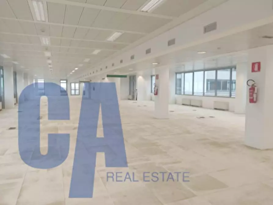 Immagine 5 di Ufficio in affitto  in VIA BAZZI CARLO a Milano