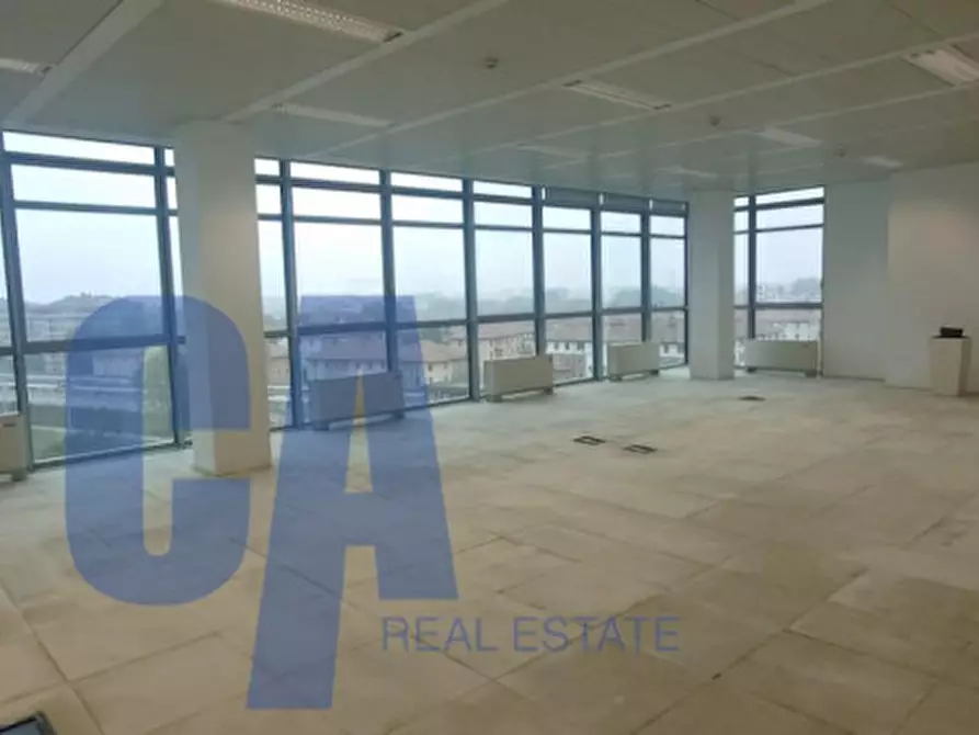 Immagine 6 di Ufficio in affitto  in VIA BAZZI CARLO a Milano