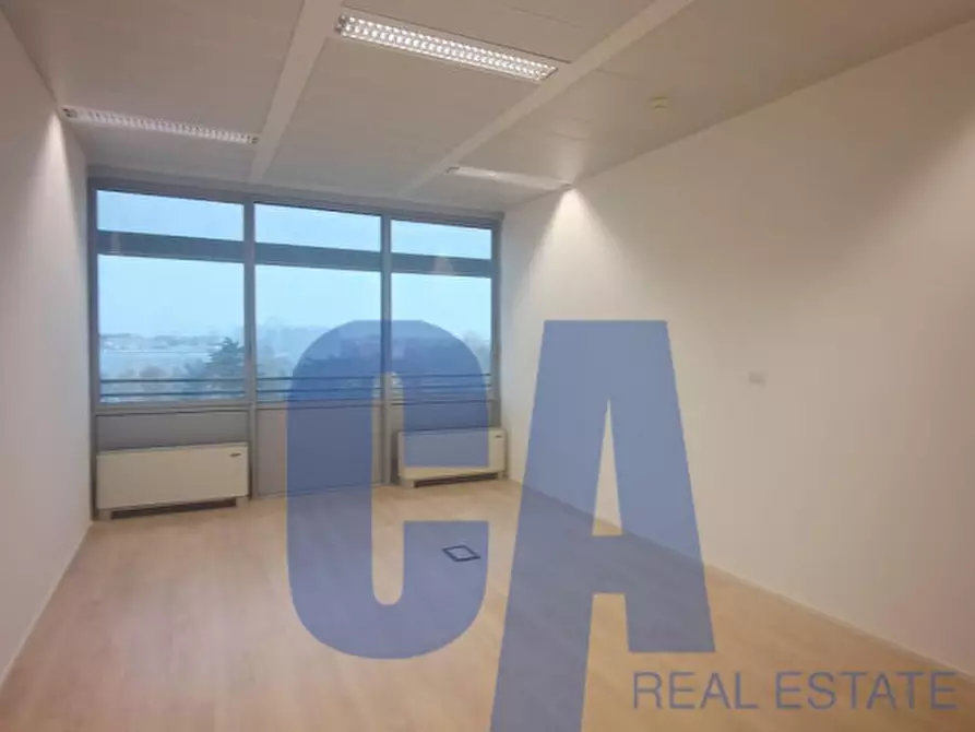 Immagine 17 di Ufficio in affitto  in VIA BAZZI CARLO a Milano