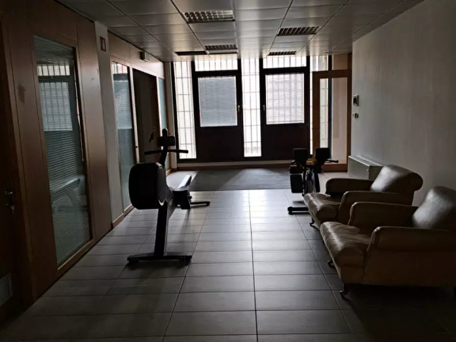 Immagine 3 di Ufficio in vendita  in piazza insurrezione a Padova