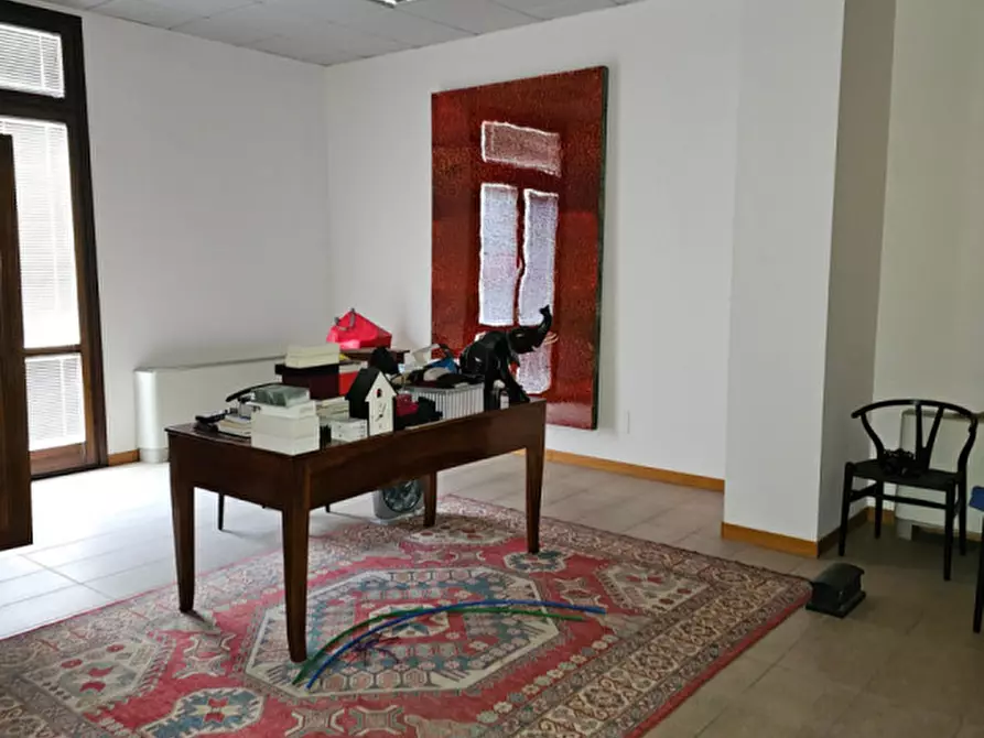 Immagine 6 di Ufficio in vendita  in piazza insurrezione a Padova