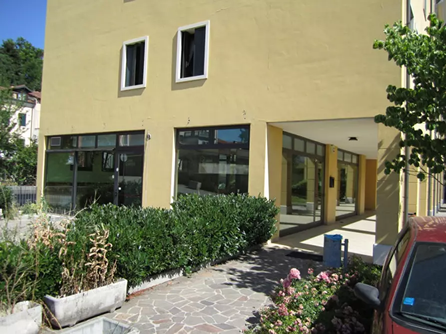 Immagine 6 di Ufficio in affitto  in via roma a Montebello Vicentino