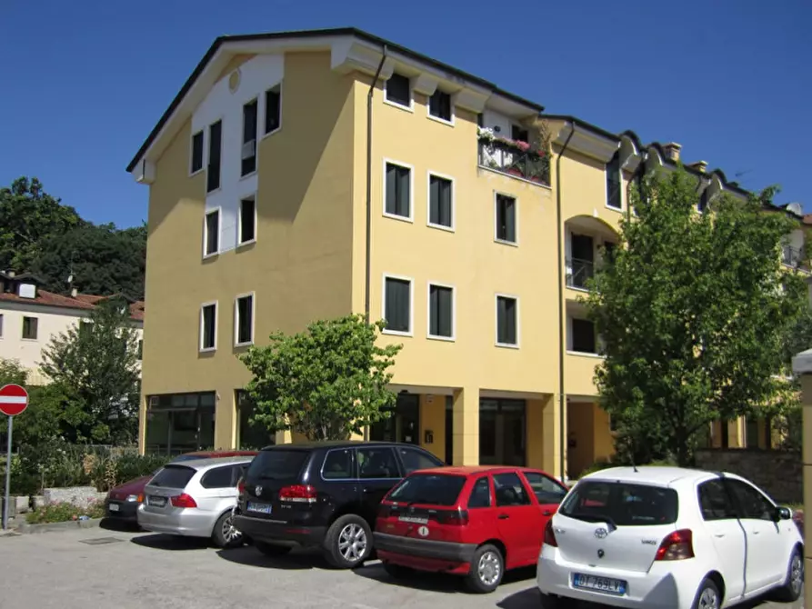Immagine 9 di Ufficio in affitto  in via roma a Montebello Vicentino