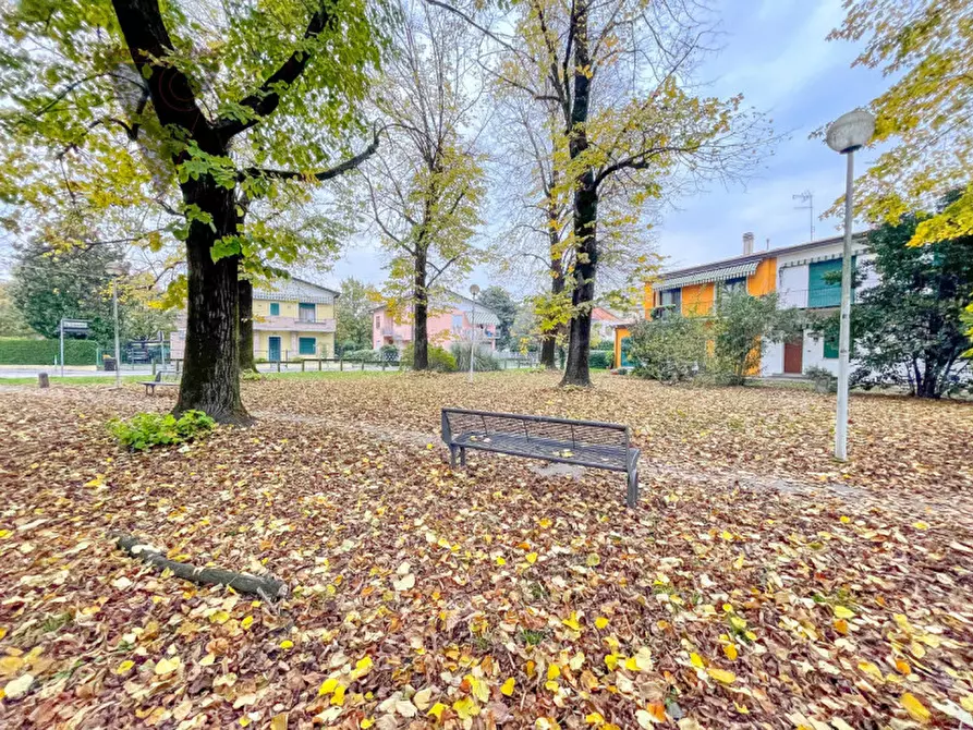 Immagine 3 di Negozio in vendita  a Padova