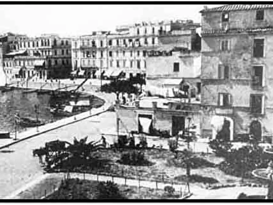 Immagine 11 di Terreno in vendita  in via fucini a Anzio