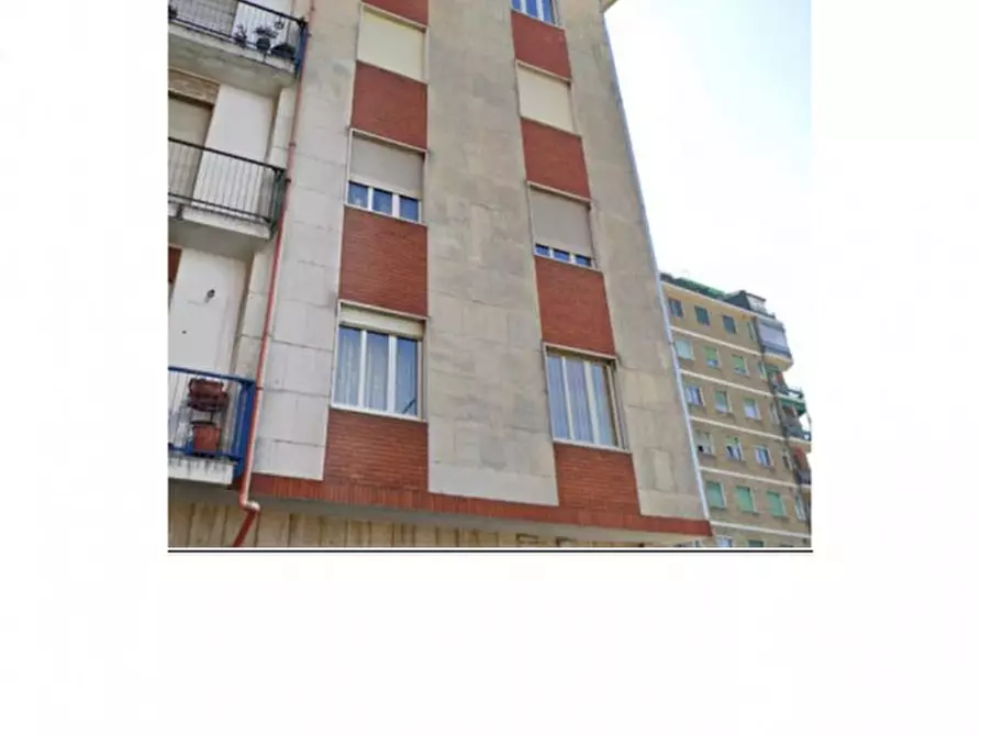 Immagine 1 di Appartamento in vendita  in VIA SANSOVINO  270 a Torino