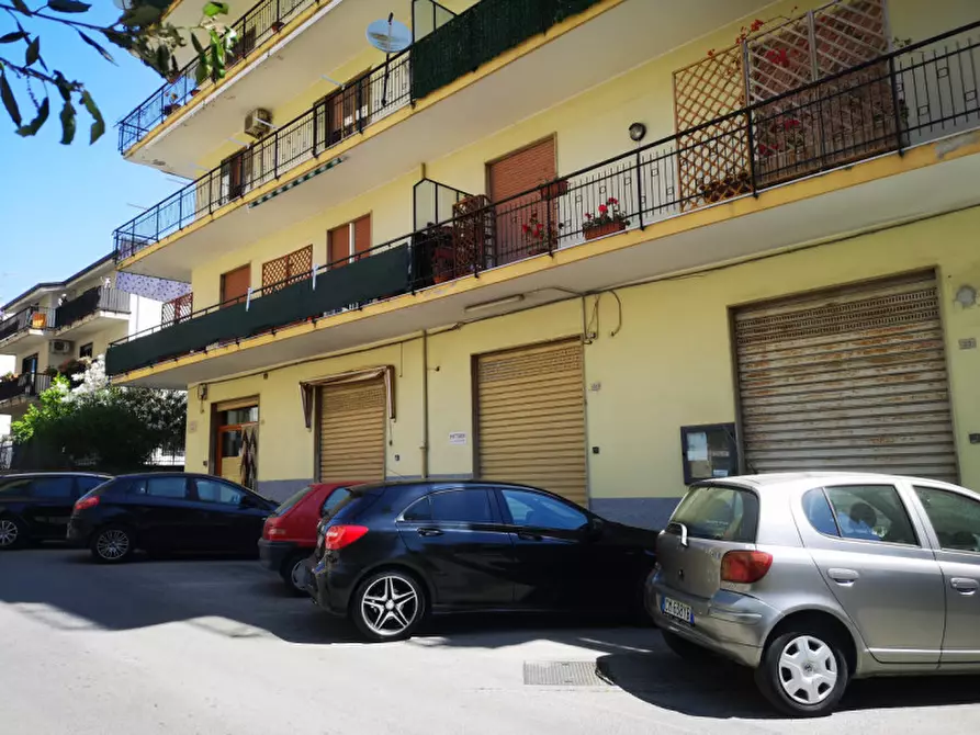 Immagine 2 di Negozio in vendita  in Via Italia a Eboli