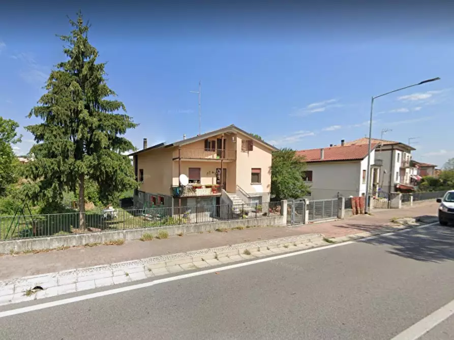 Immagine 1 di Casa indipendente in vendita  in Via 18 Giugno a Susegana