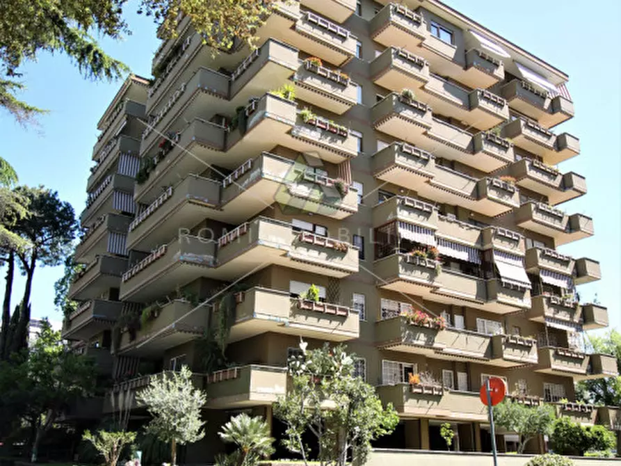 Immagine 1 di Appartamento in vendita  in Via Paolo Di Dono a Roma