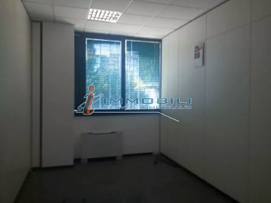 Immagine 8 di Laboratorio in affitto  in VIA DI VITTORIO G. a Peschiera Borromeo