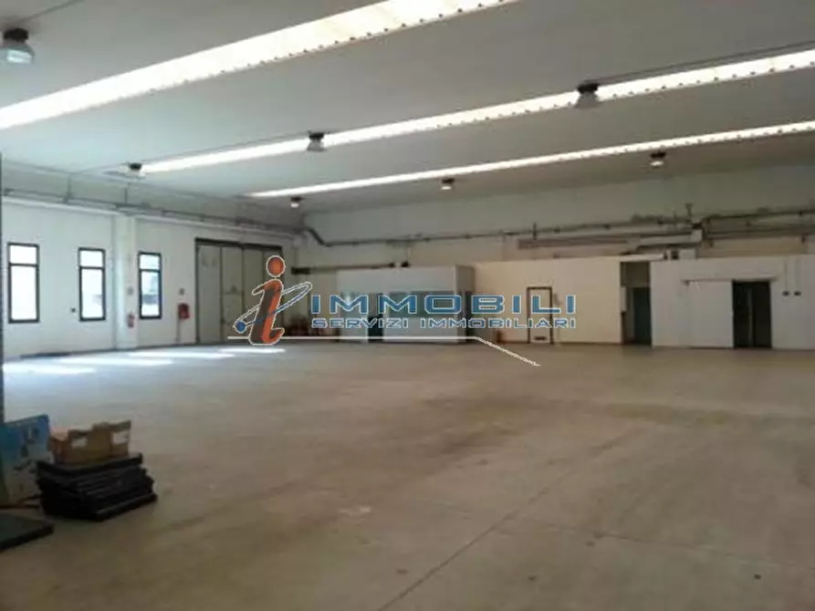 Immagine 14 di Magazzino in affitto  in VIA DI VITTORIO G. a Peschiera Borromeo