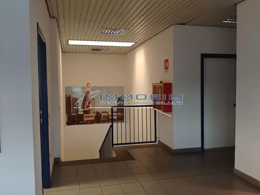 Immagine 23 di Magazzino in vendita  in VIA GIOVANNI GENTILE a Milano