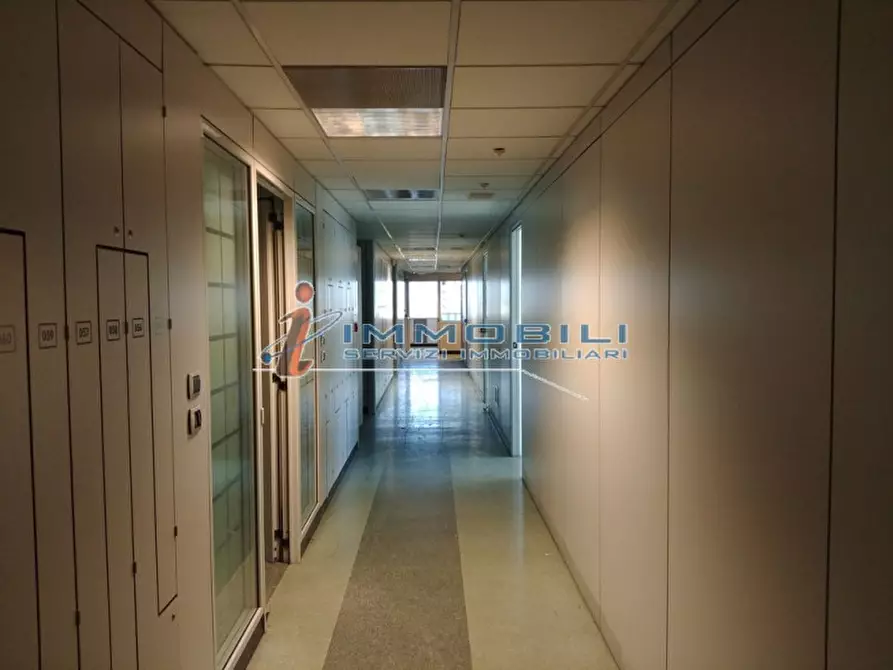 Immagine 21 di Palazzo in vendita  in VIA CIRCONVALLAZIONE a Segrate