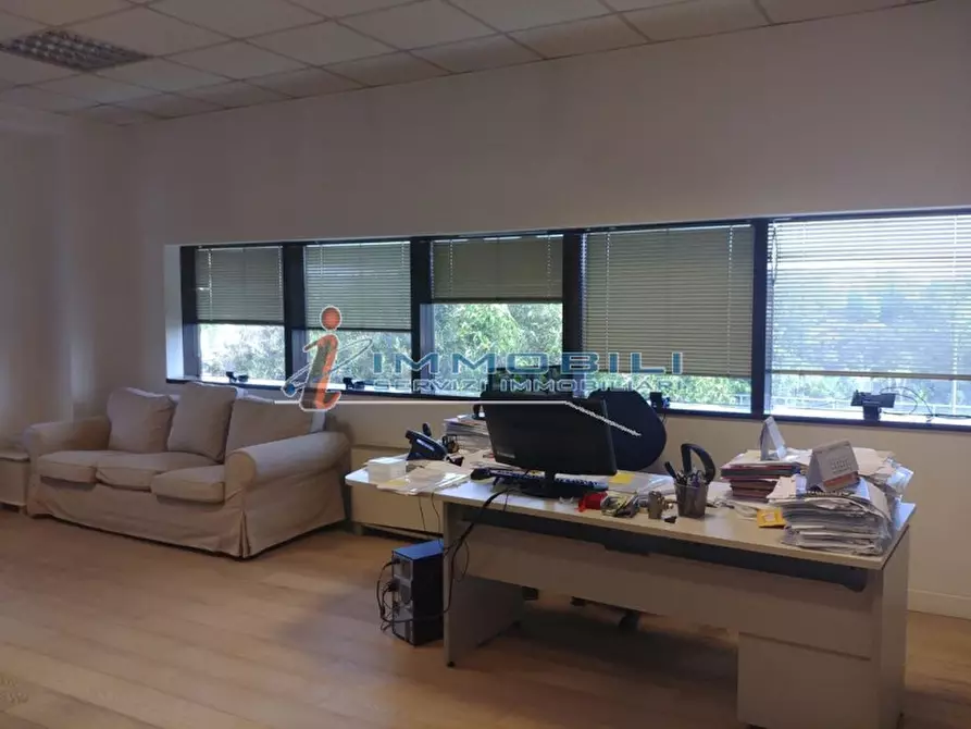 Immagine 24 di Palazzo in vendita  in VIA GIOVANNI GENTILE a Milano