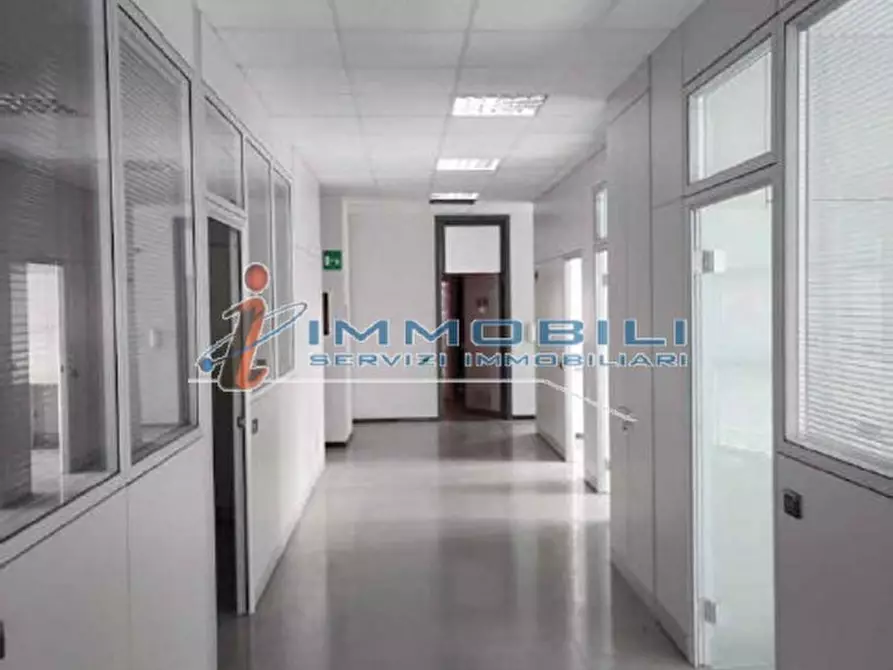 Immagine 2 di Ufficio in affitto  in VIA GALVANI a Peschiera Borromeo