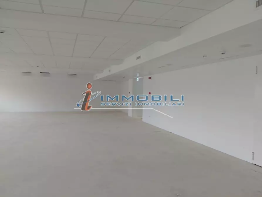 Immagine 13 di Ufficio in affitto  in VIA OLGIA a Segrate