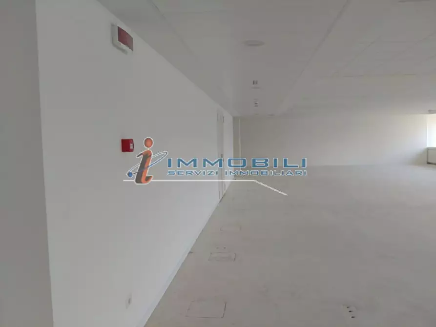 Immagine 23 di Ufficio in affitto  in VIA OLGIA a Segrate
