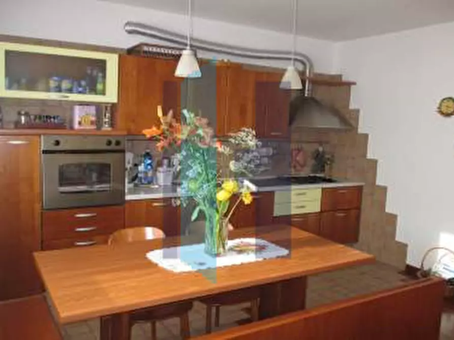 Immagine 3 di Appartamento in vendita  in Via Pertini a Curno