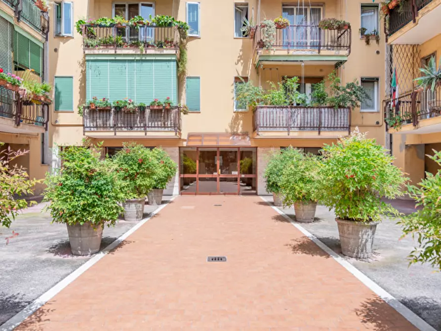 Immagine 1 di Appartamento in vendita  in Via Giorgione a Verona