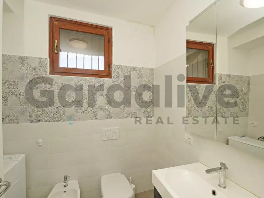 Immagine 19 di Appartamento in vendita  in Via Valle Fiorita 22 a Gardone Riviera