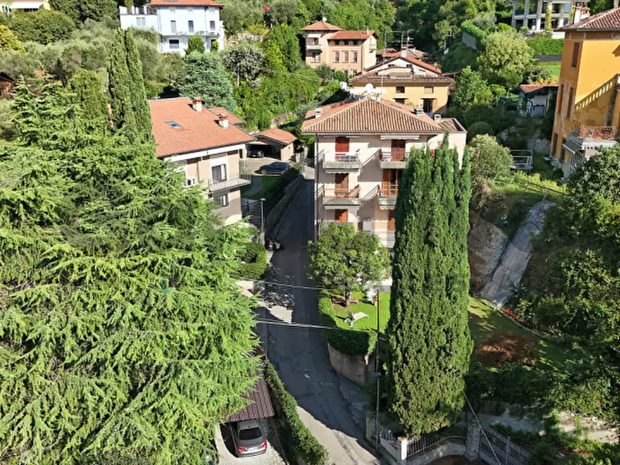 Immagine 34 di Appartamento in vendita  in Via Valle Fiorita 22 a Gardone Riviera