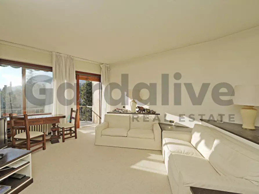 Immagine 4 di Appartamento in vendita  a Gardone Riviera