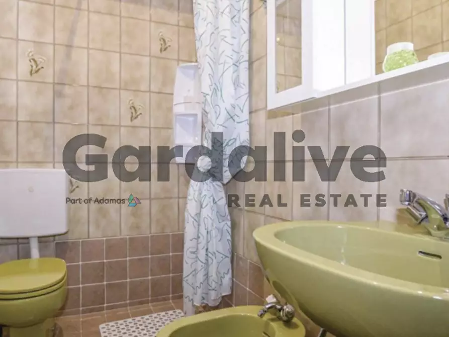 Immagine 7 di Appartamento in vendita  in Via Roma 41 a Gardone Riviera