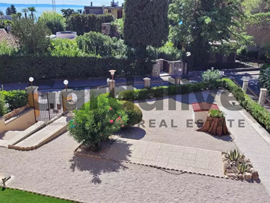 Immagine 10 di Appartamento in vendita  in Via Roma 41 a Gardone Riviera