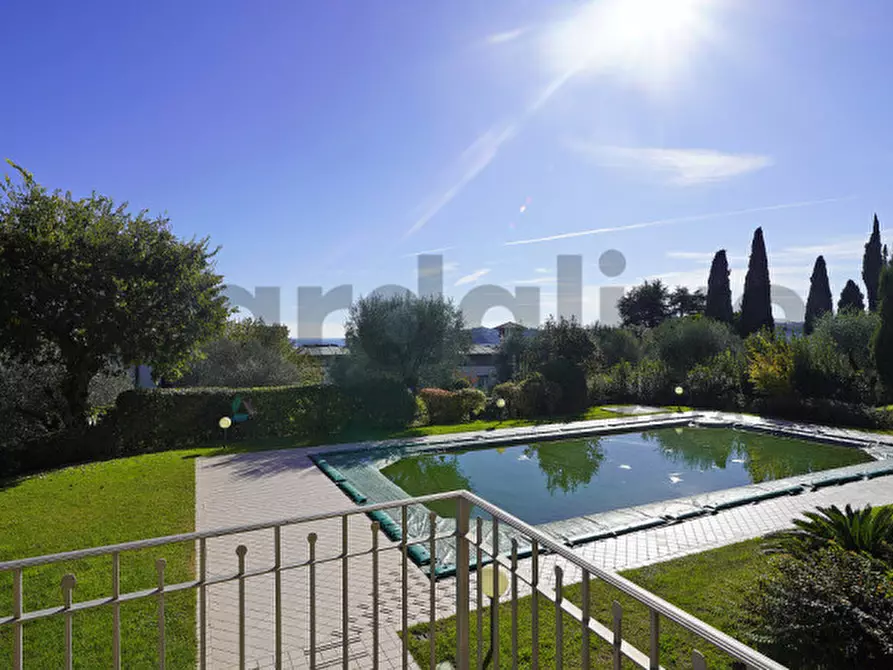 Immagine 1 di Appartamento in vendita  in Via Privata della Brusada 19 a Gardone Riviera