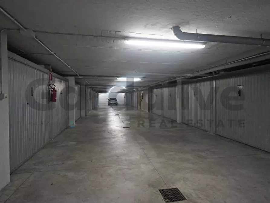 Immagine 25 di Appartamento in vendita  in Via Privata della Brusada 19 a Gardone Riviera