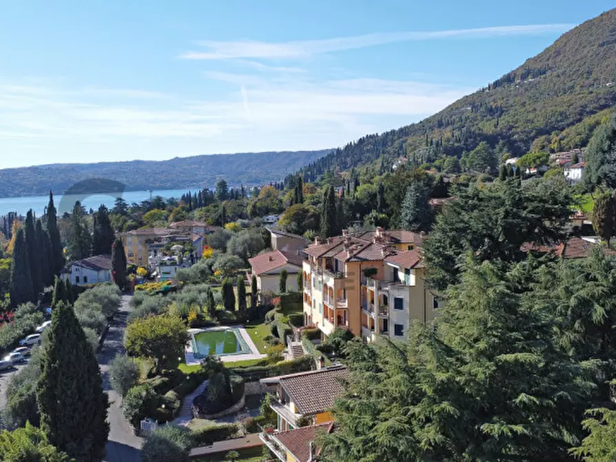 Immagine 26 di Appartamento in vendita  in Via Privata della Brusada 19 a Gardone Riviera