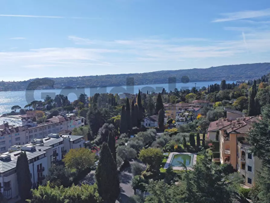 Immagine 29 di Appartamento in vendita  in Via Privata della Brusada 19 a Gardone Riviera