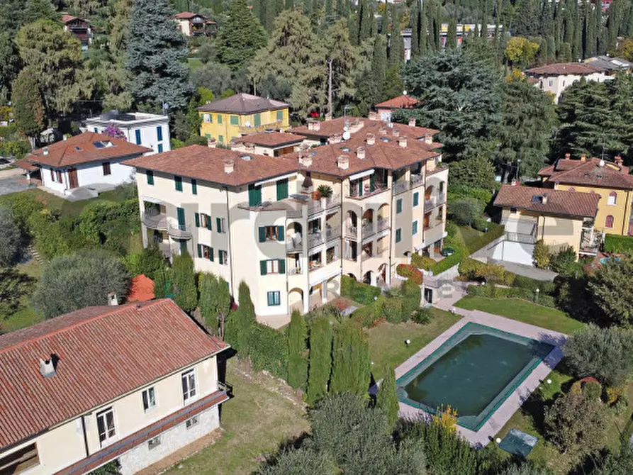Immagine 32 di Appartamento in vendita  in Via Privata della Brusada 19 a Gardone Riviera